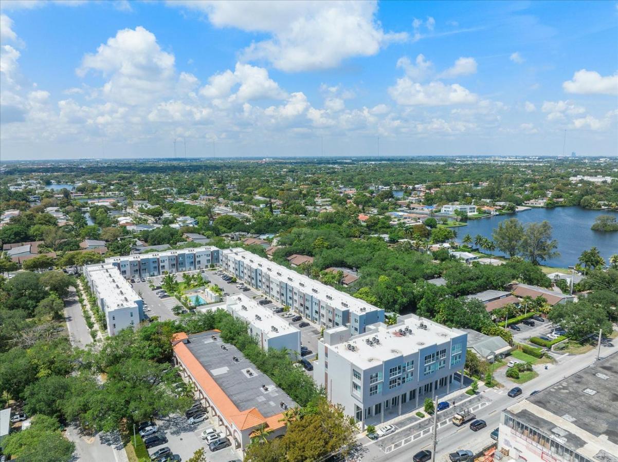 Lofts Of Aventura Apartment