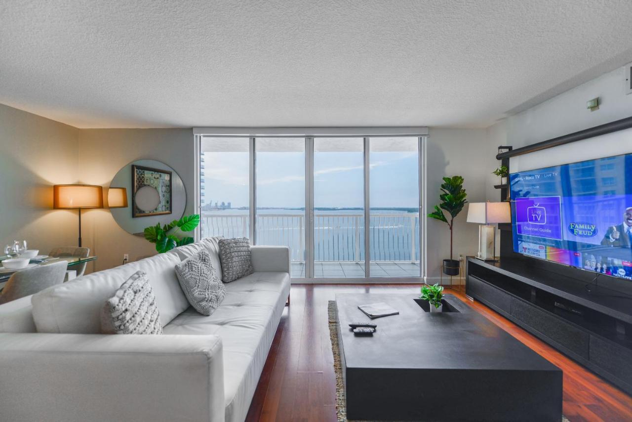 Spectacular 3 Bd Direct Ocean Balcony View Apartamento *