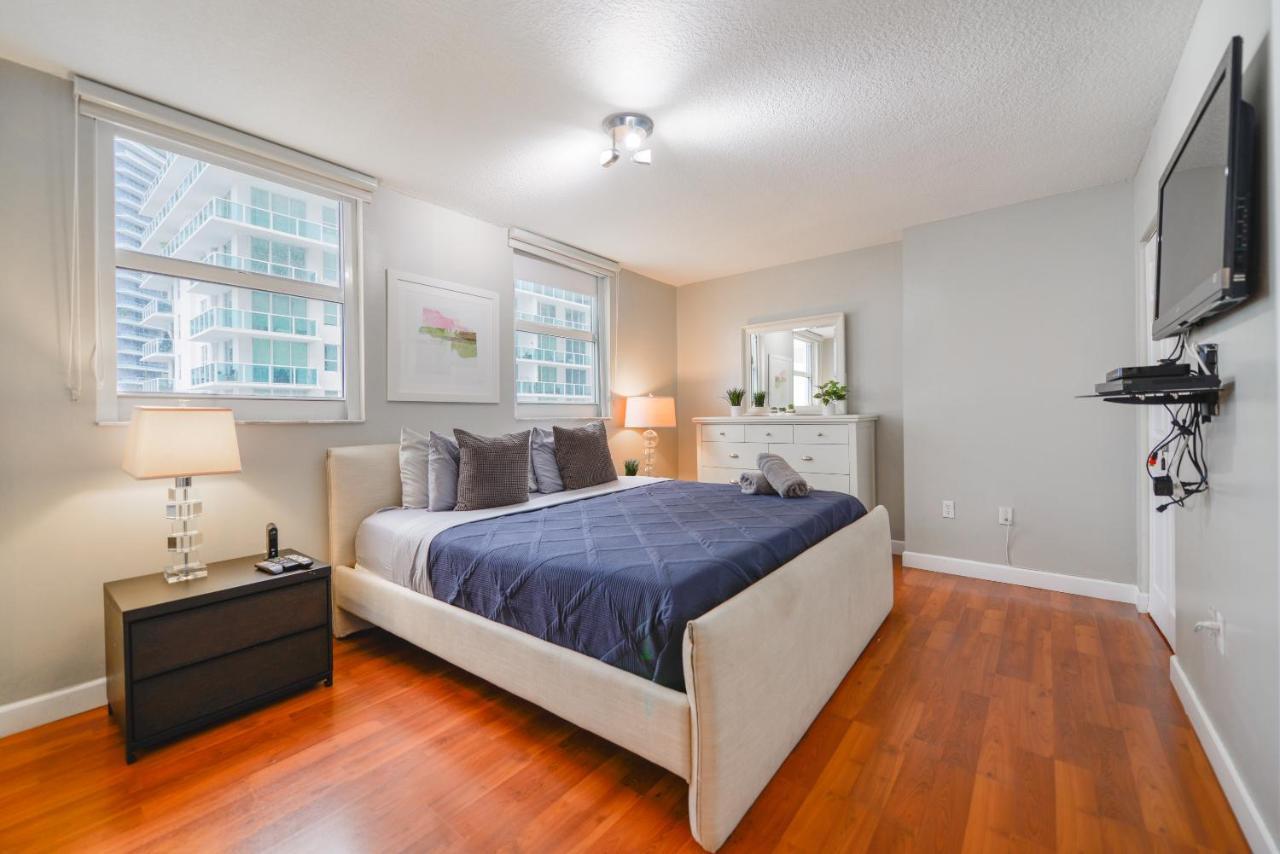 Spectacular 3 Bd Direct Ocean Balcony View Apartamento