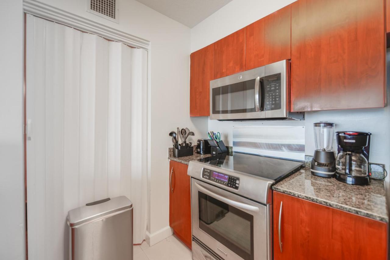 Spectacular 3 Bd Direct Ocean Balcony View Apartamento *
