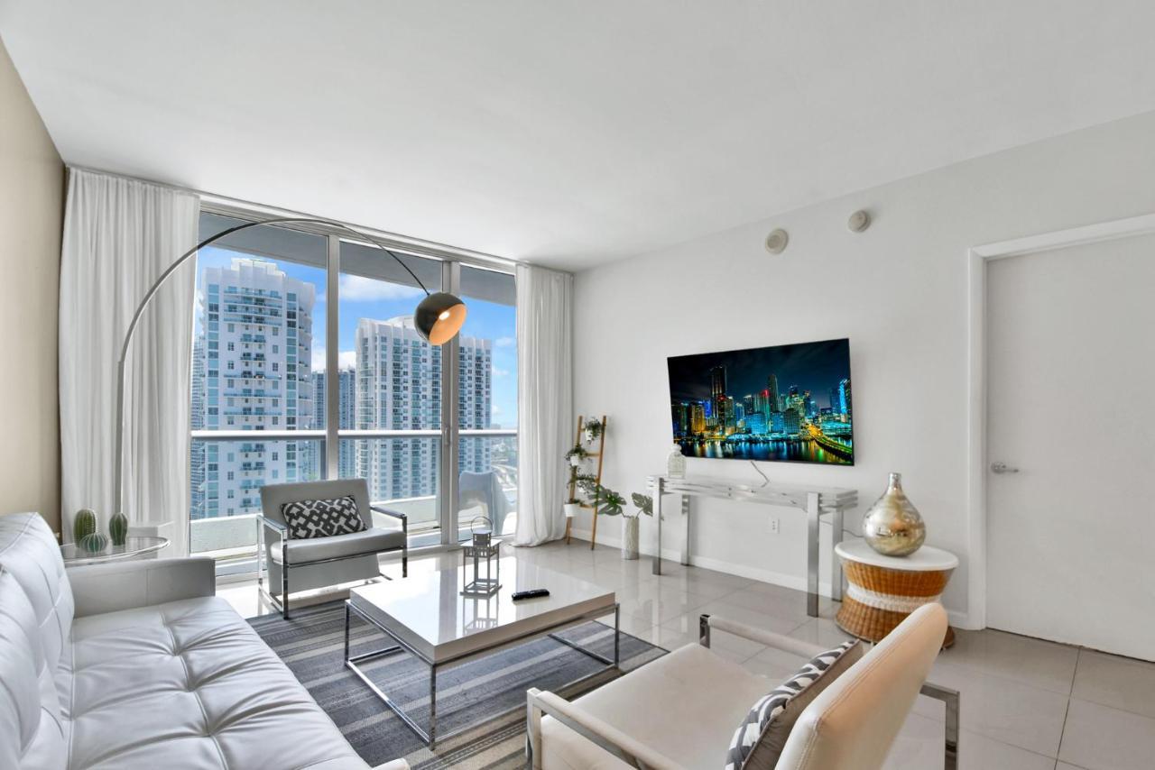 Water Front Icon Brickell, W Building