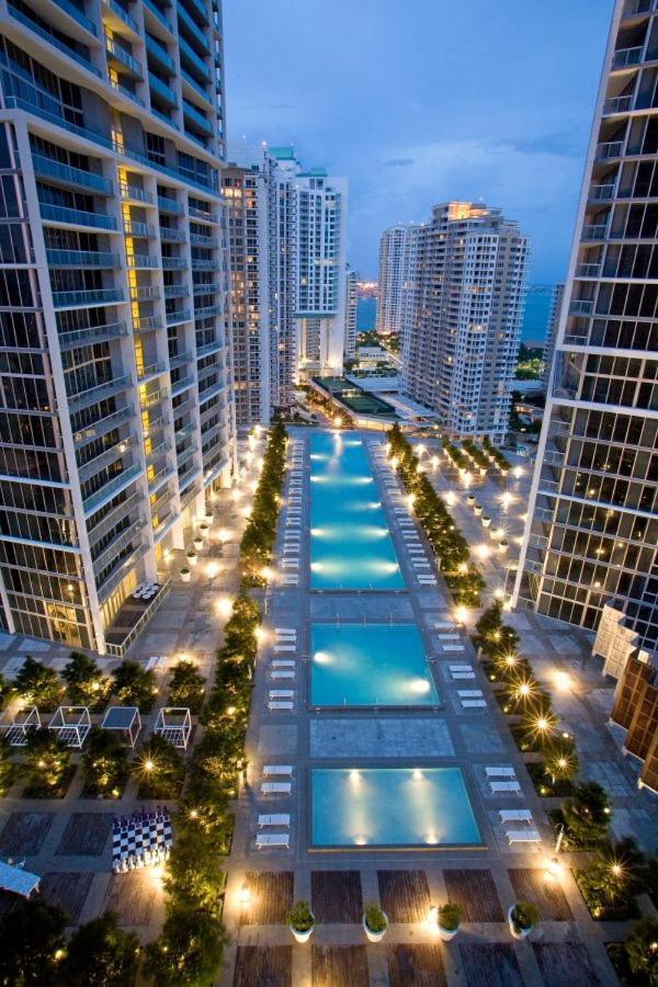Water Front Icon Brickell, W Building