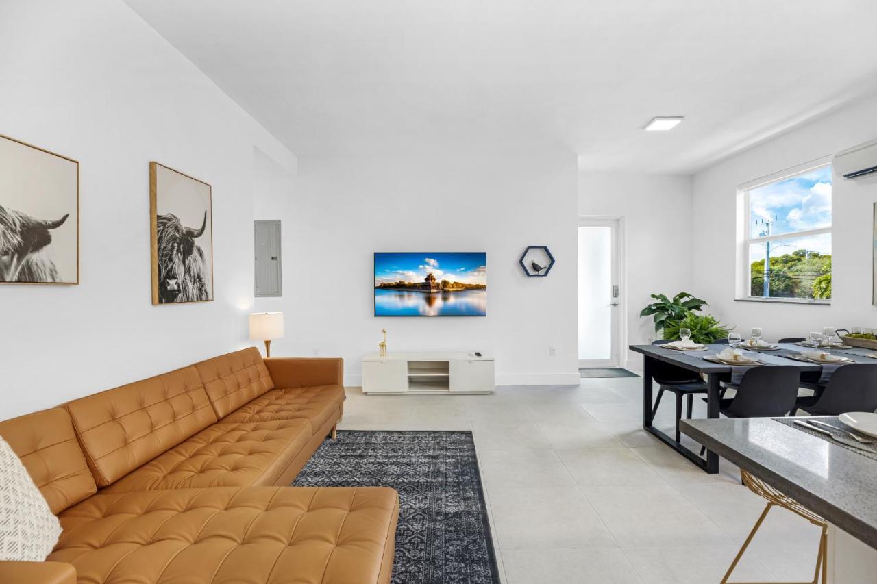 Up To 12 Guests! Modern Near Wynwood *