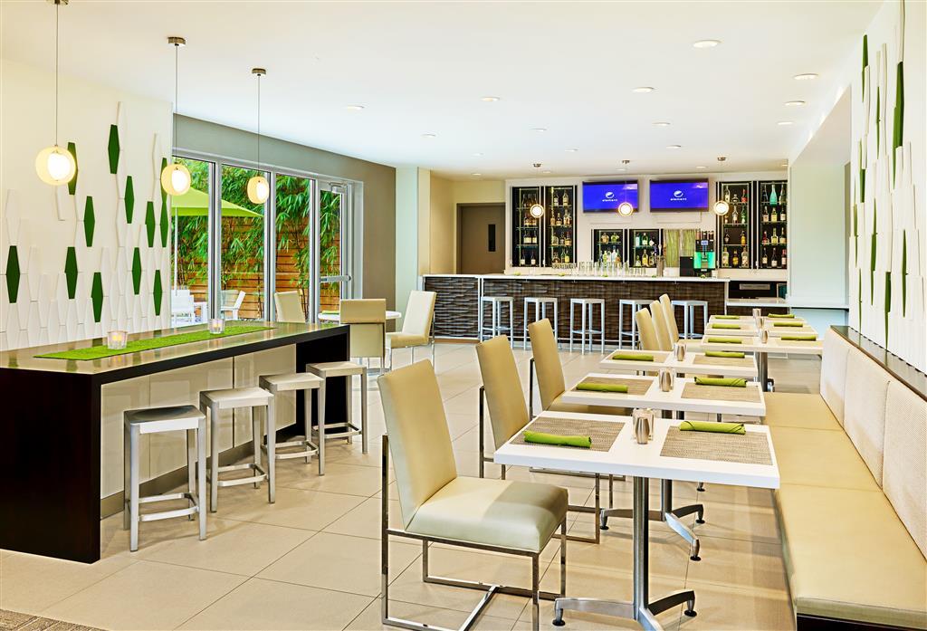 Element International Airport Hotel