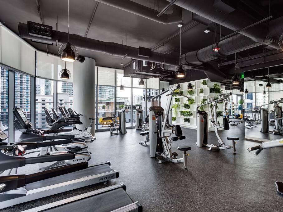 Gorgeous Upscale In The Middle Of Brickell Apartment