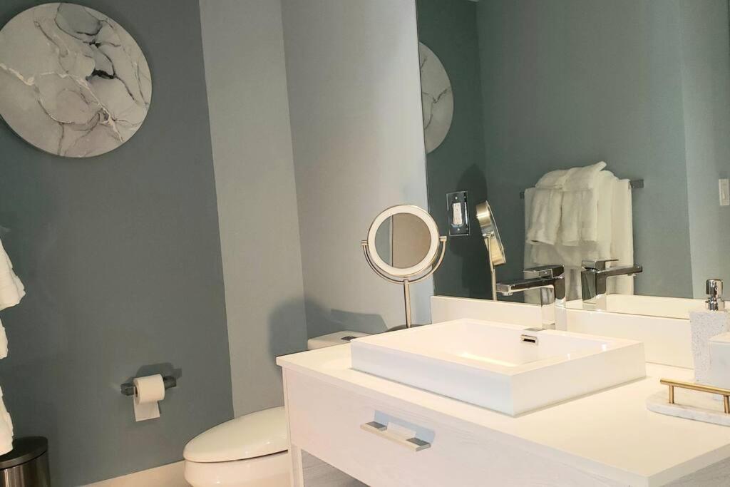 Gorgeous Upscale In The Middle Of Brickell Apartment *