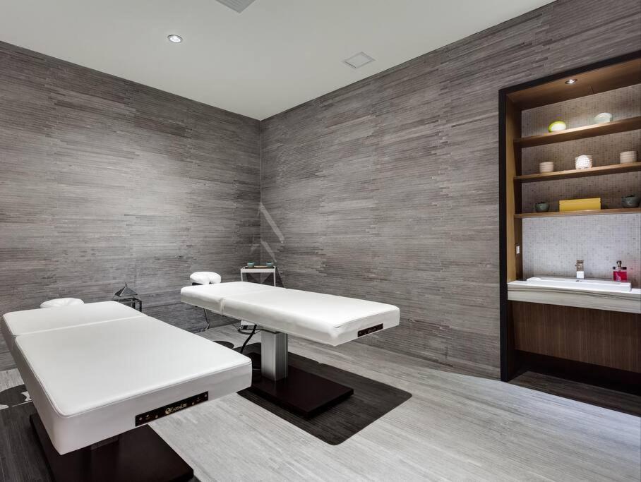 Gorgeous Upscale In The Middle Of Brickell Apartment