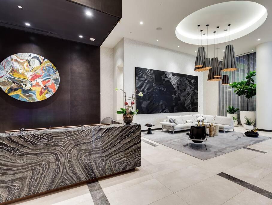 Gorgeous Upscale In The Middle Of Brickell *