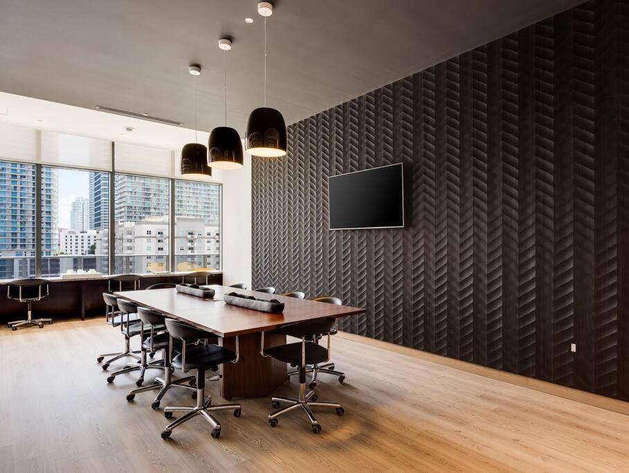 Gorgeous Upscale In The Middle Of Brickell Apartment *