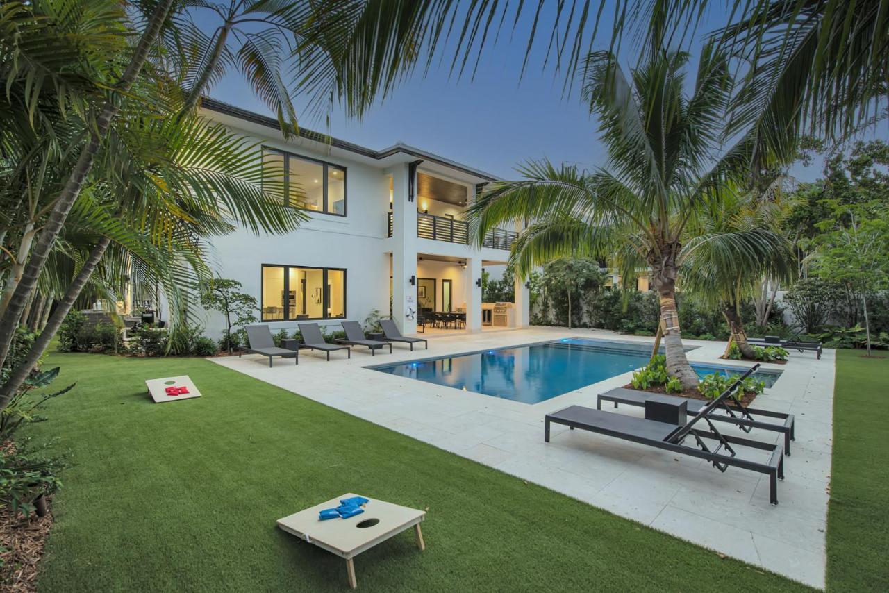 In Coral Gables With Pool Jacuzzi Game