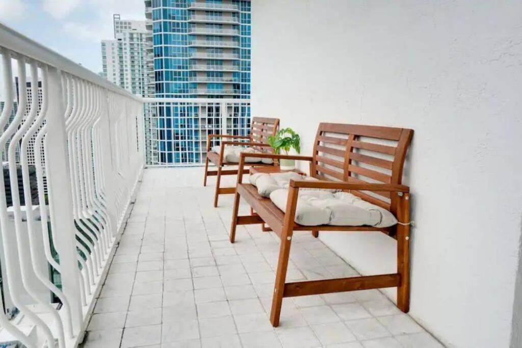 Apartment Chic Penthouse: 3br X Pool X Gym X 2 Parking Spots