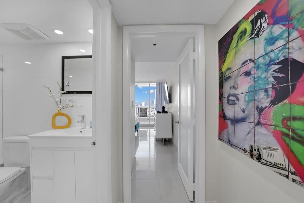 Velvet Sky! Water & Park Views! Apartment Miami