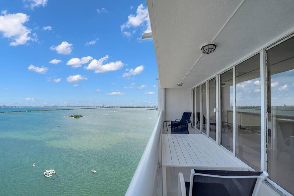 Velvet Sky! Water & Park Views! * Miami