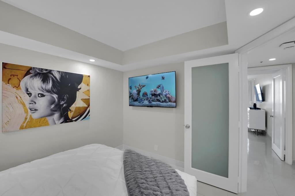 Apartment Velvet Sky! Water & Park Views! *