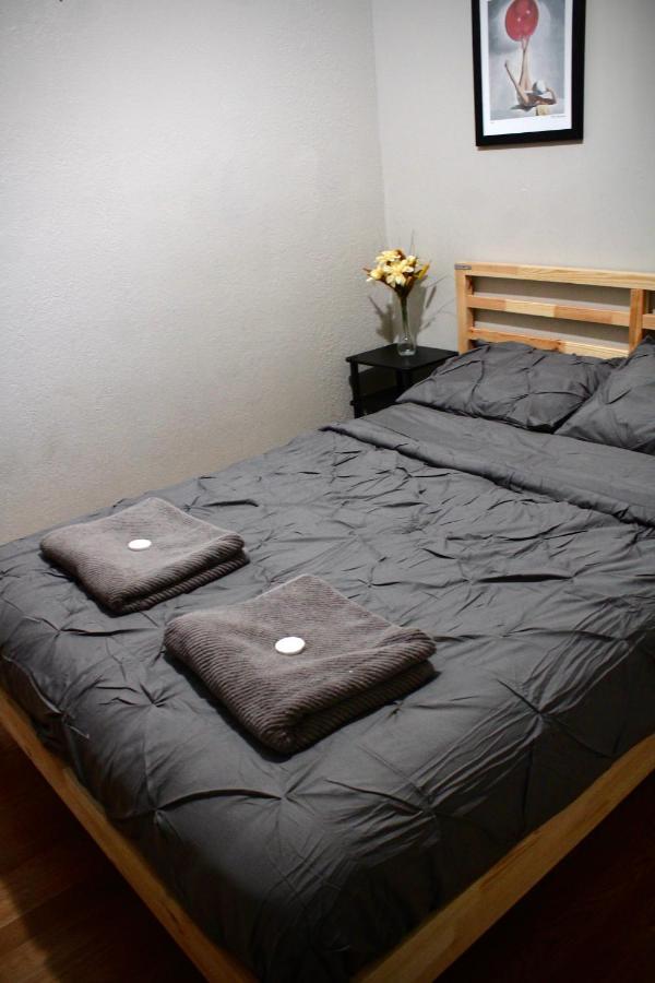 West Brickell Lodging House Bed & Breakfast