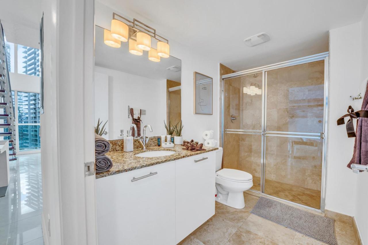Modern 2 Story Loft 2br With Breathtaking Views Holiday home
