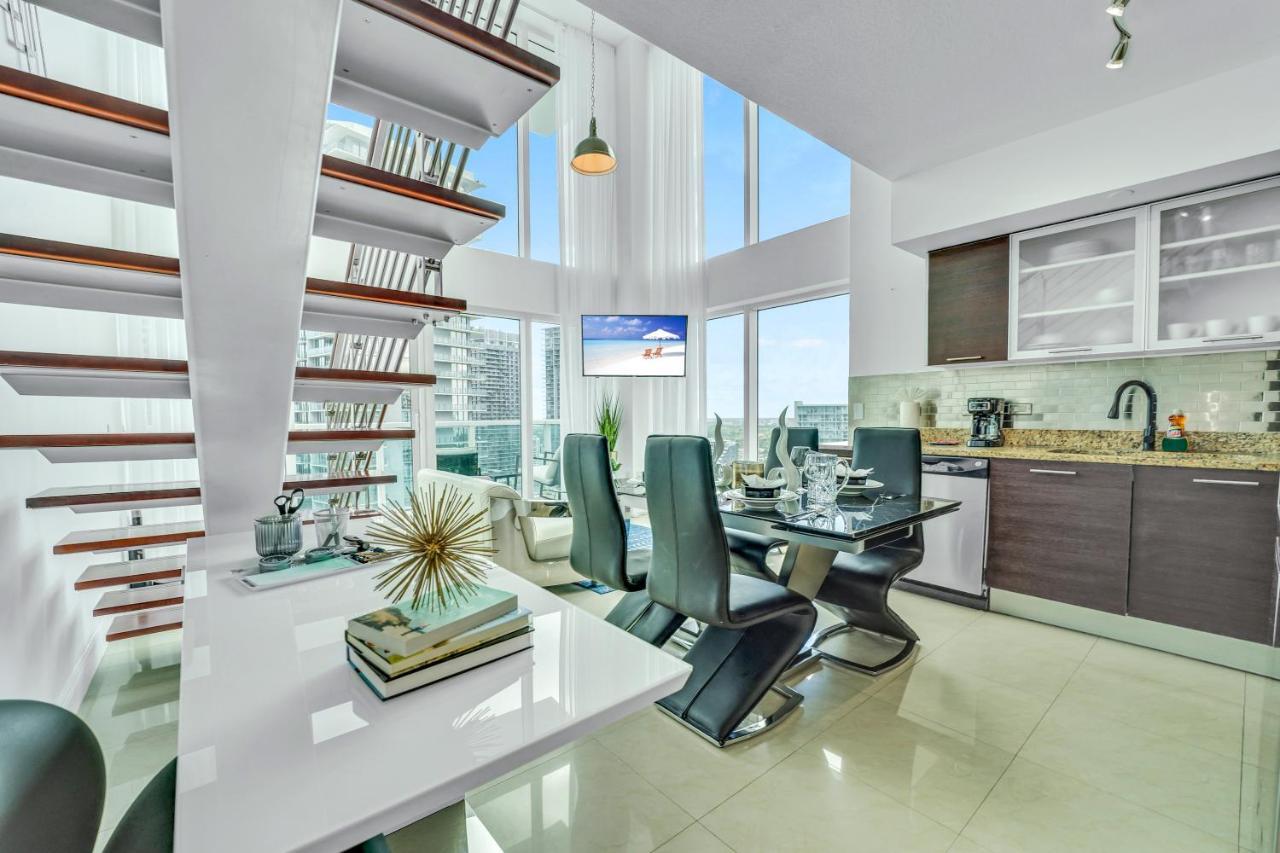 Modern 2 Story Loft 2br With Breathtaking Views *