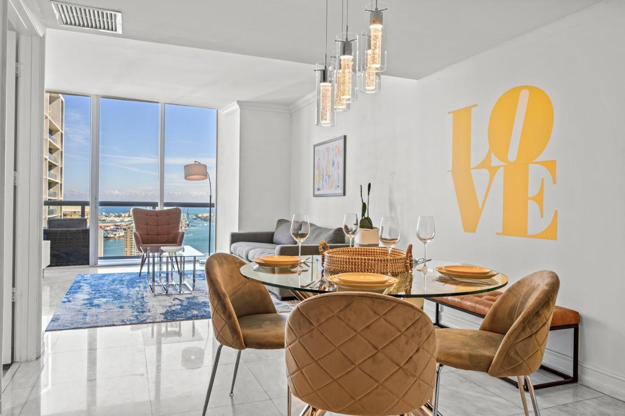Icon Brickell • High Floor • Bay & Pool View Free Apartment