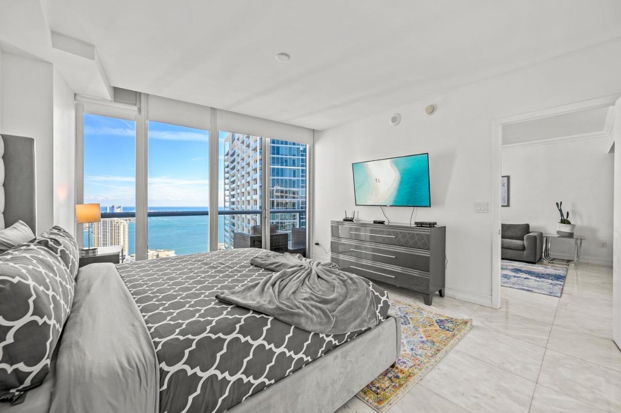 Icon Brickell • High Floor • Bay & Pool View Free *