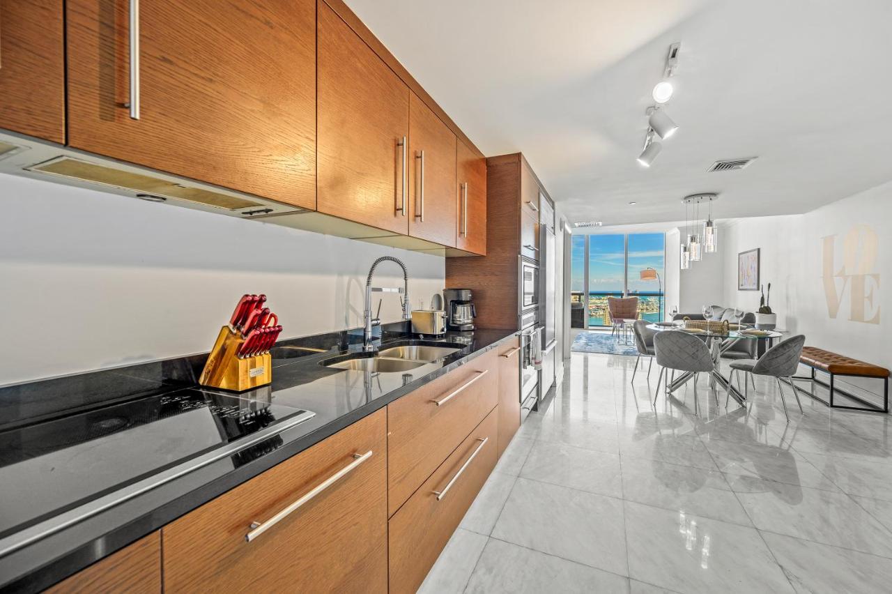 Apartment Icon Brickell • High Floor • Bay & Pool View Free