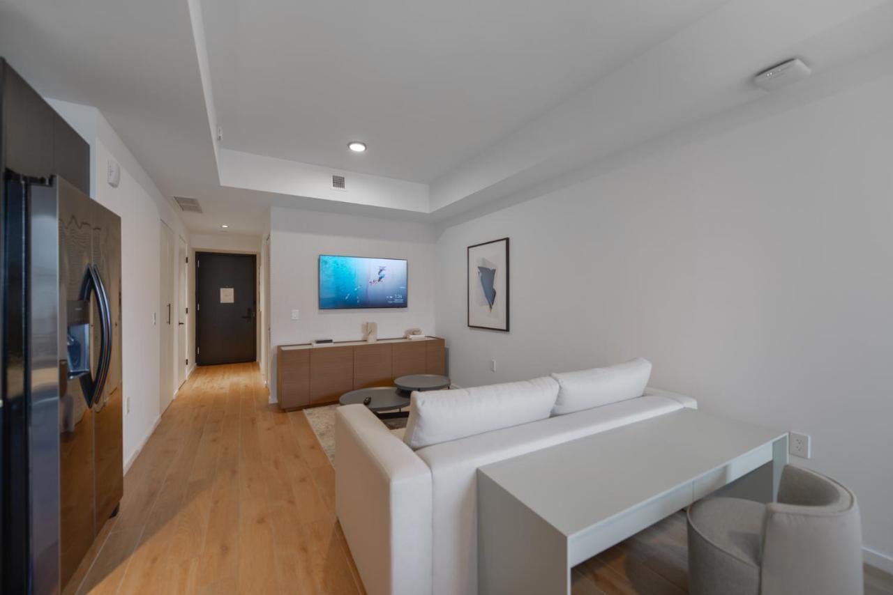 Amazing Apt With Panoramic Views Of Bayside Apartamento