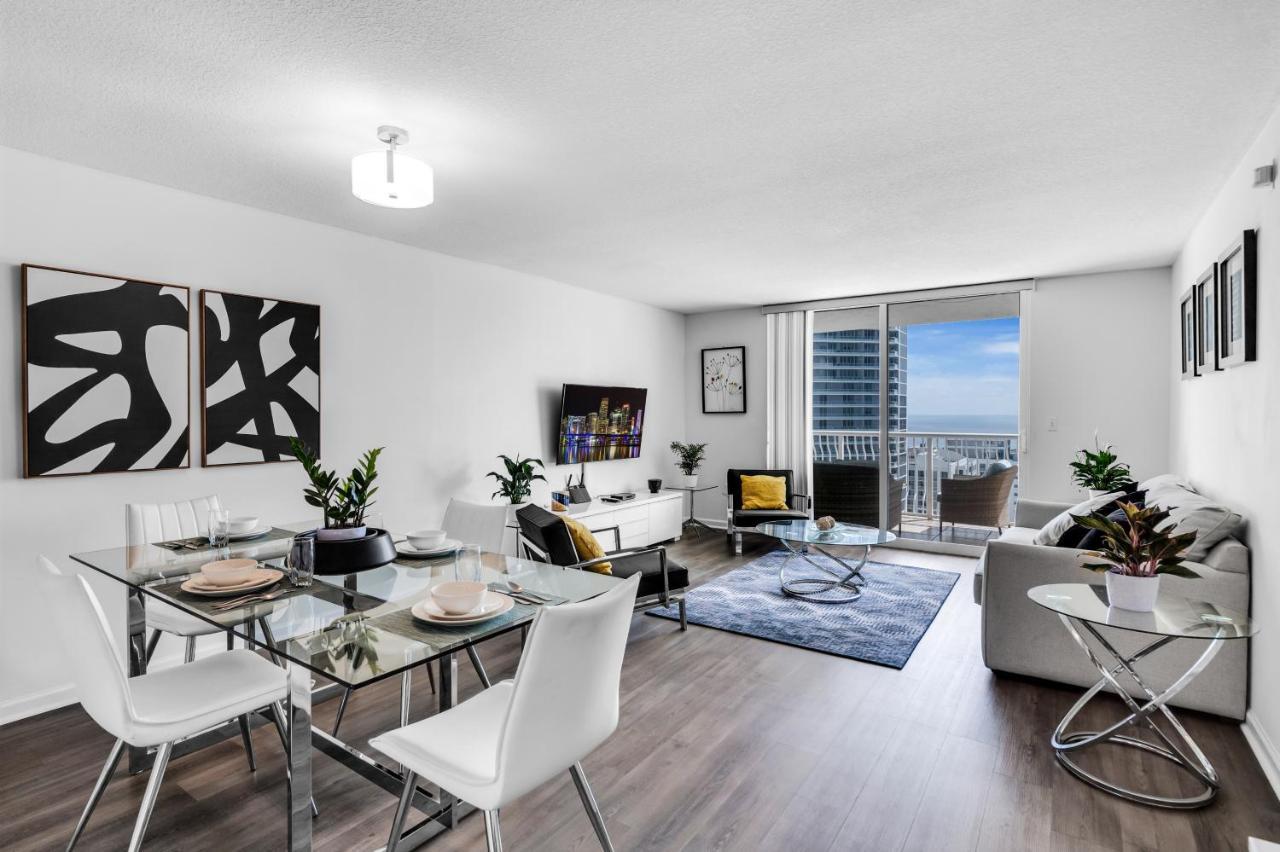 Luxurious In Brickell With Free Parking Apartment *