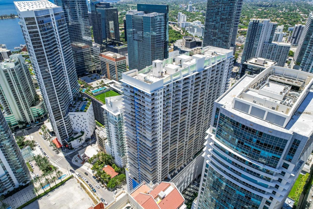 Luxurious In Brickell With Free Parking Apartment *