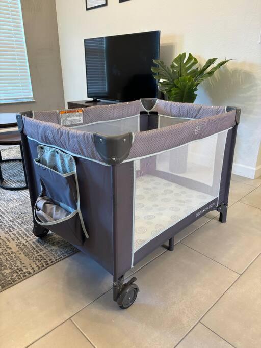 Wynwood House, Sleeps 8, Gazebo, Bbq, Washer & Dryer, Coffee Station *