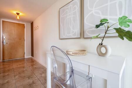New Contempo - Bay Views & All Amenities Holiday home