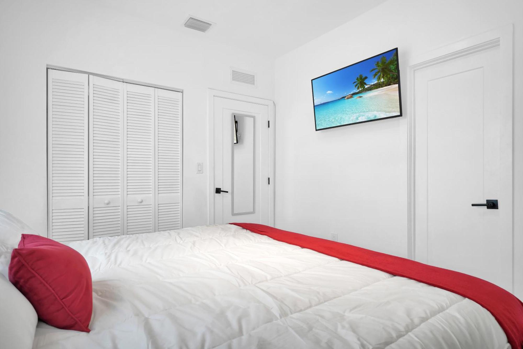 Apartment 1 *