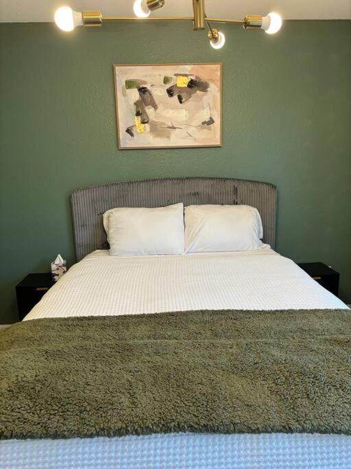 Wynwood House, Sleeps 8, Gazebo, Bbq, Washer & Dryer, Coffee Station Miami