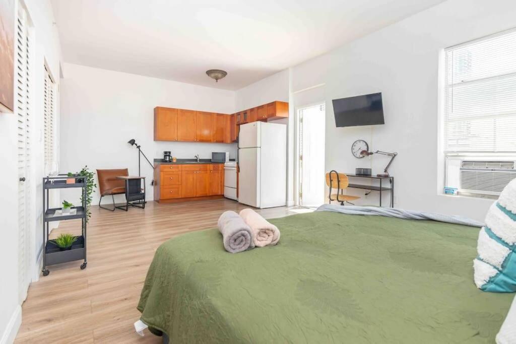 Downtown 1-br With Balcony - 5 Minutes To Wynwood