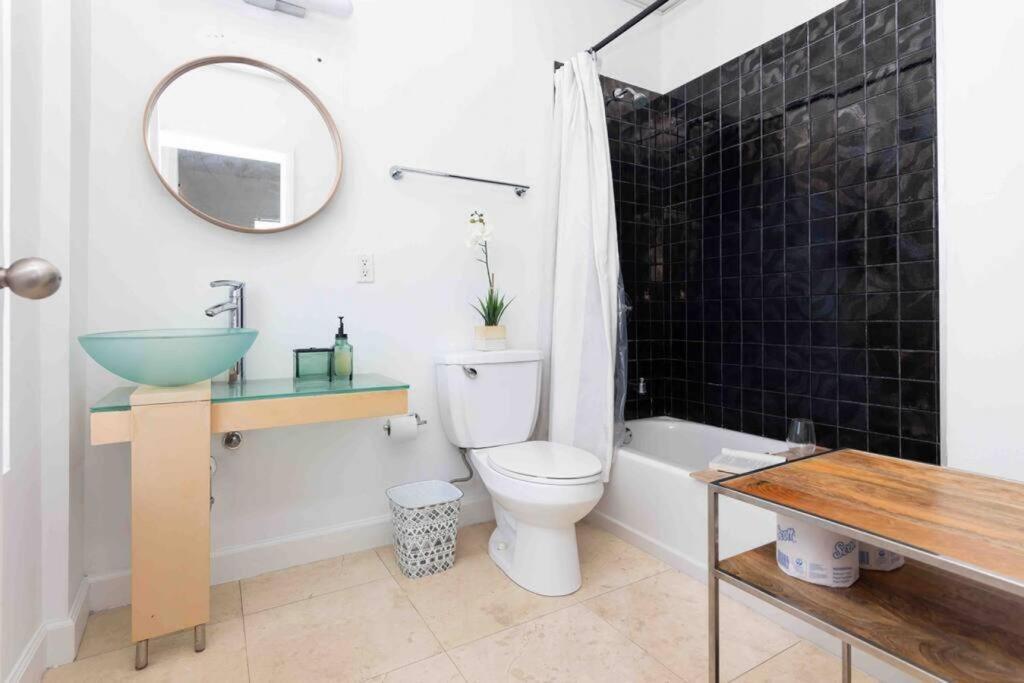 Downtown 1-br With Balcony - 5 Minutes To Wynwood * Miami