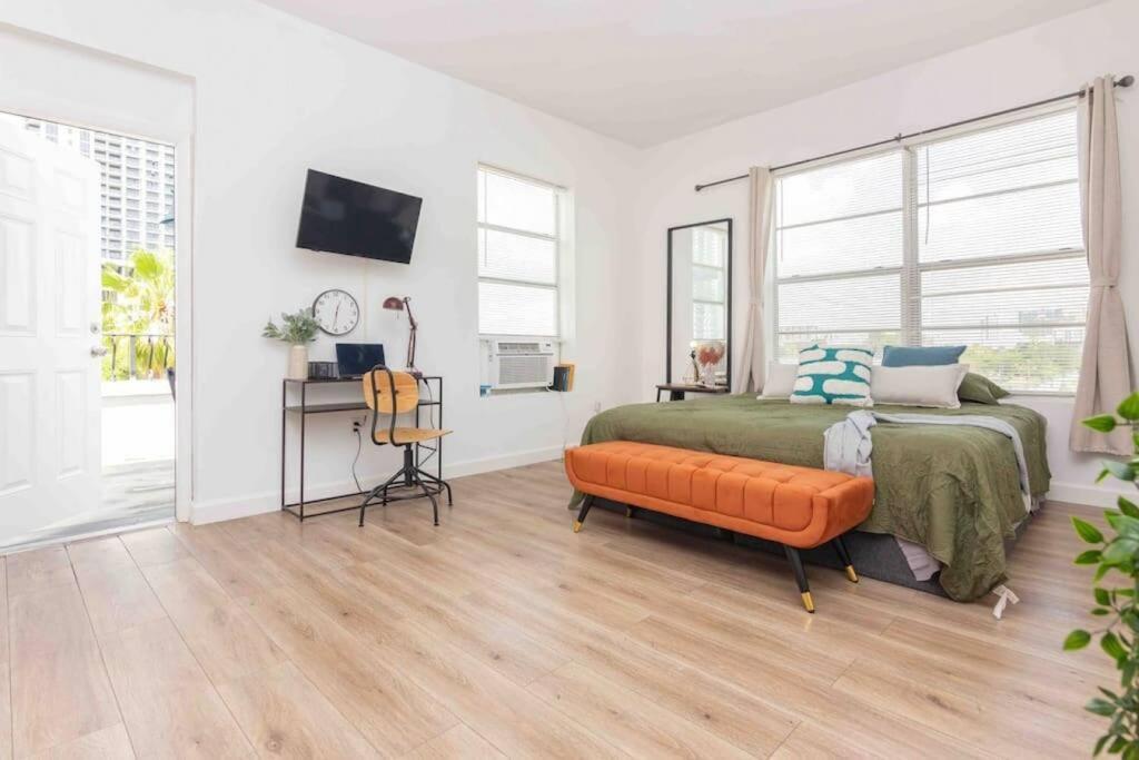Downtown 1-br With Balcony - 5 Minutes To Wynwood * Miami