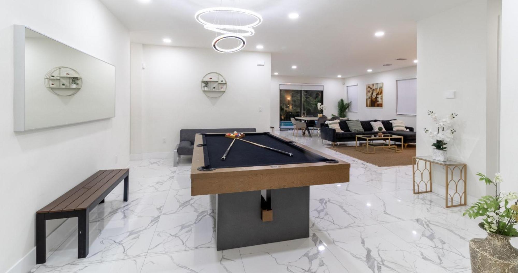Tropical Wjacuzzi Big Terrace & Billiards *