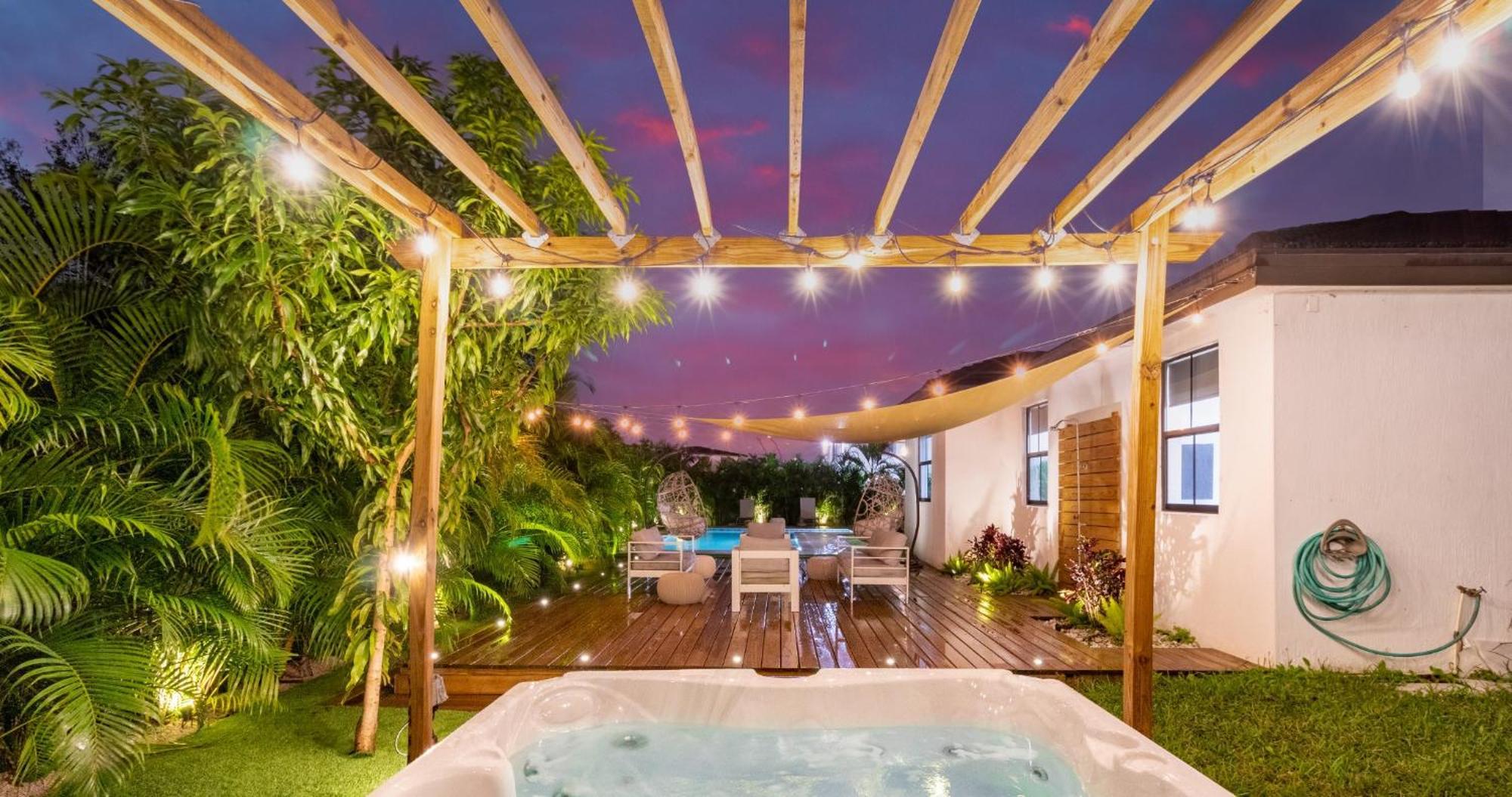 Tropical Wjacuzzi Big Terrace & Billiards * Miami