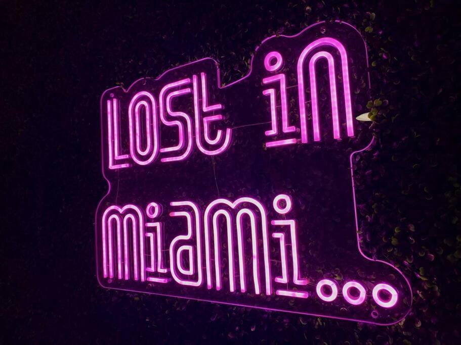 Unique Art Escape W/ Hottub, Arcade & Murals Miami