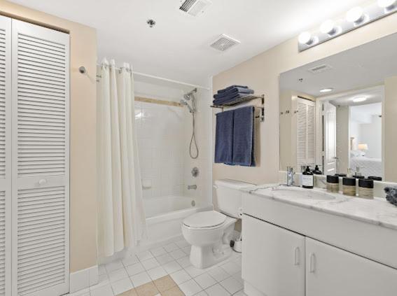 Location - Boho Brickell-spectacular Views-walk, Wi-fi, Water Apartment *