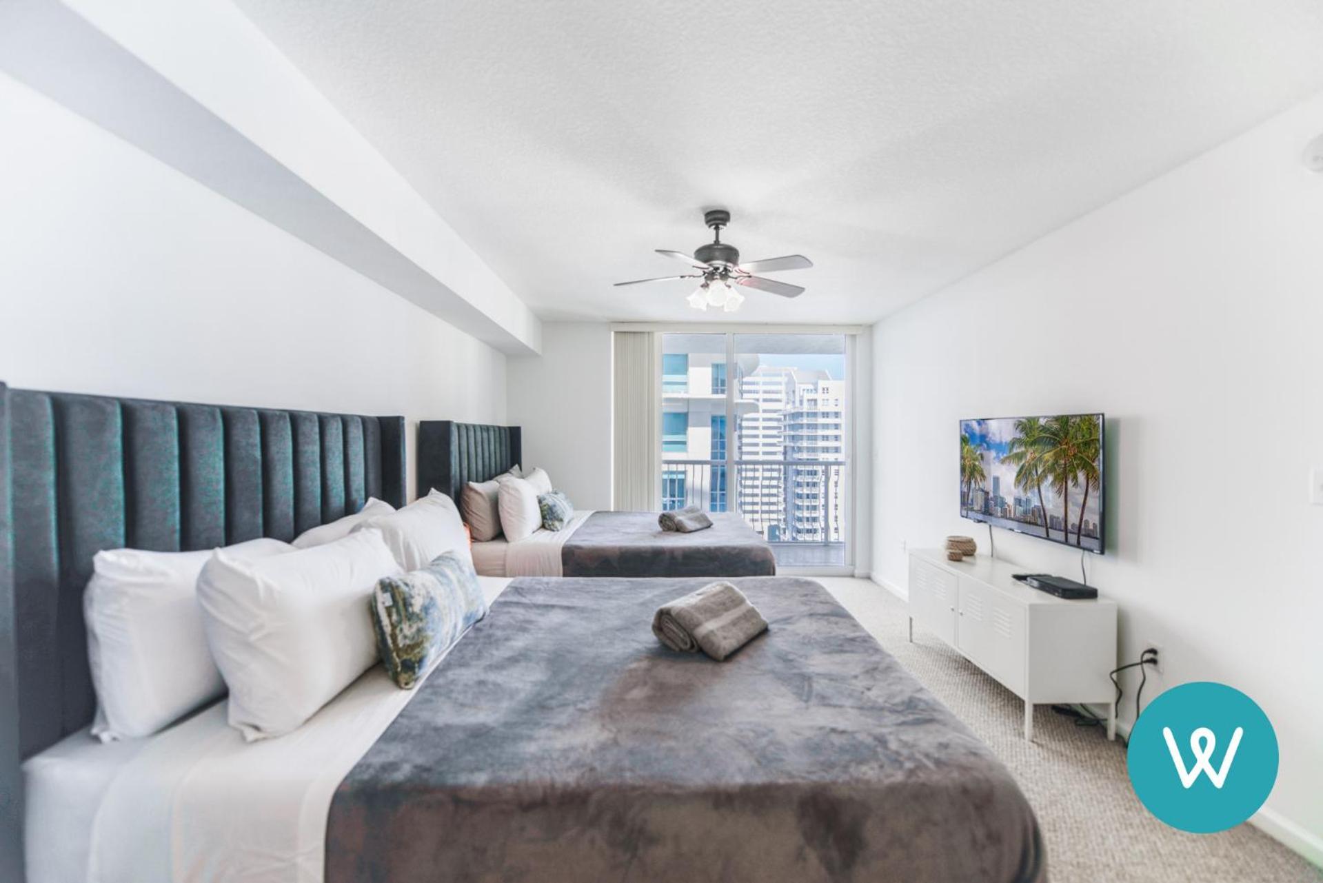 Apartment Stunning At Brickell With Pool & Gym