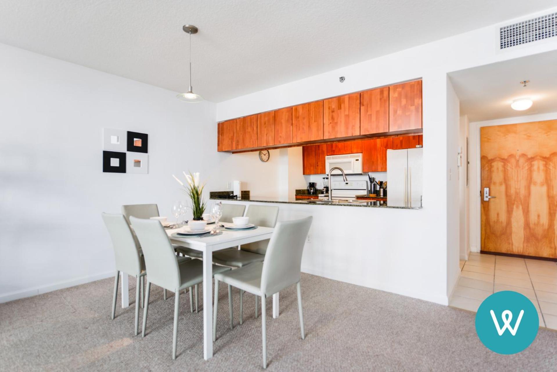 Apartment Stunning At Brickell With Pool & Gym Miami