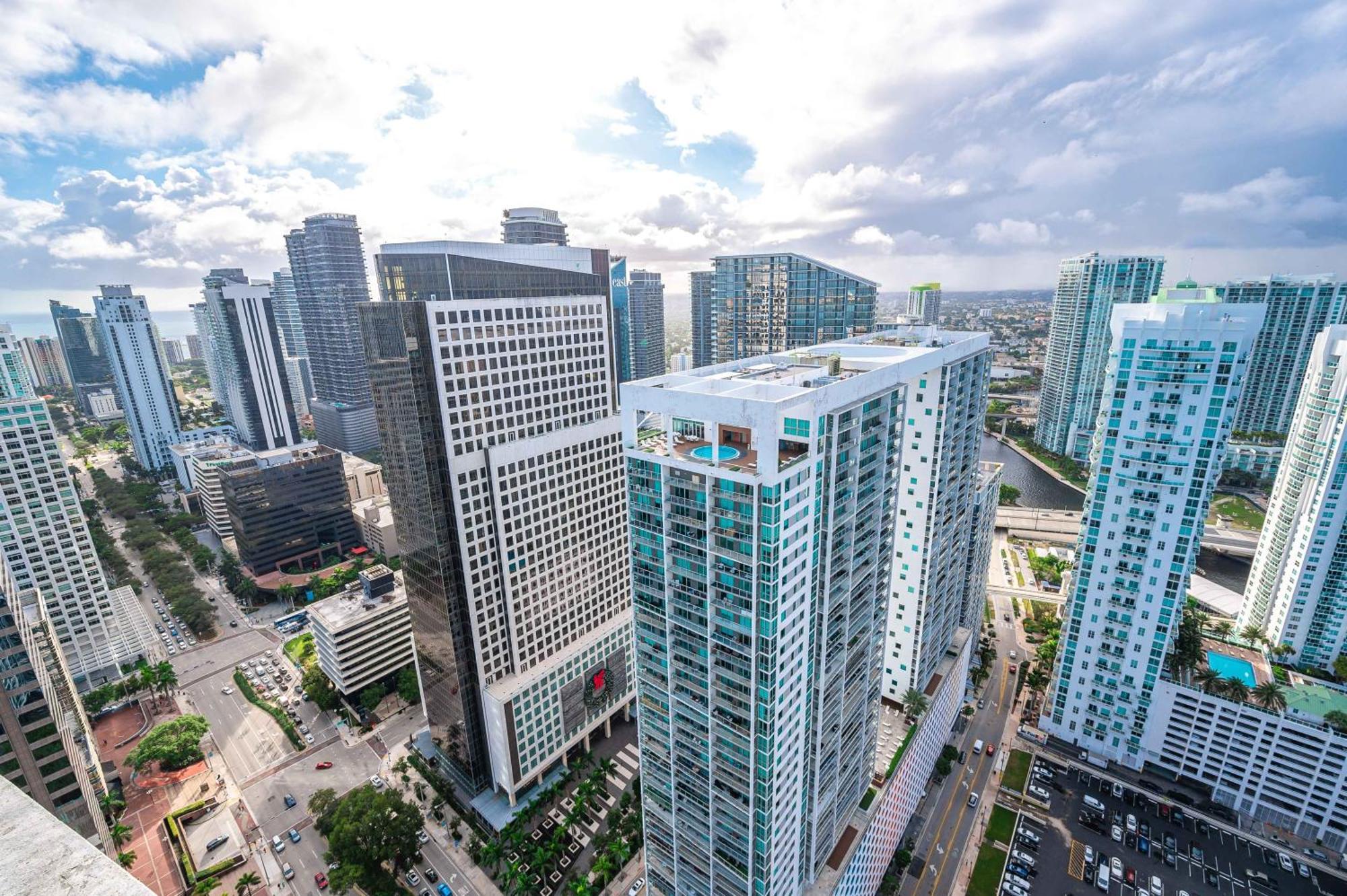 Icon Brickell Residences * Miami