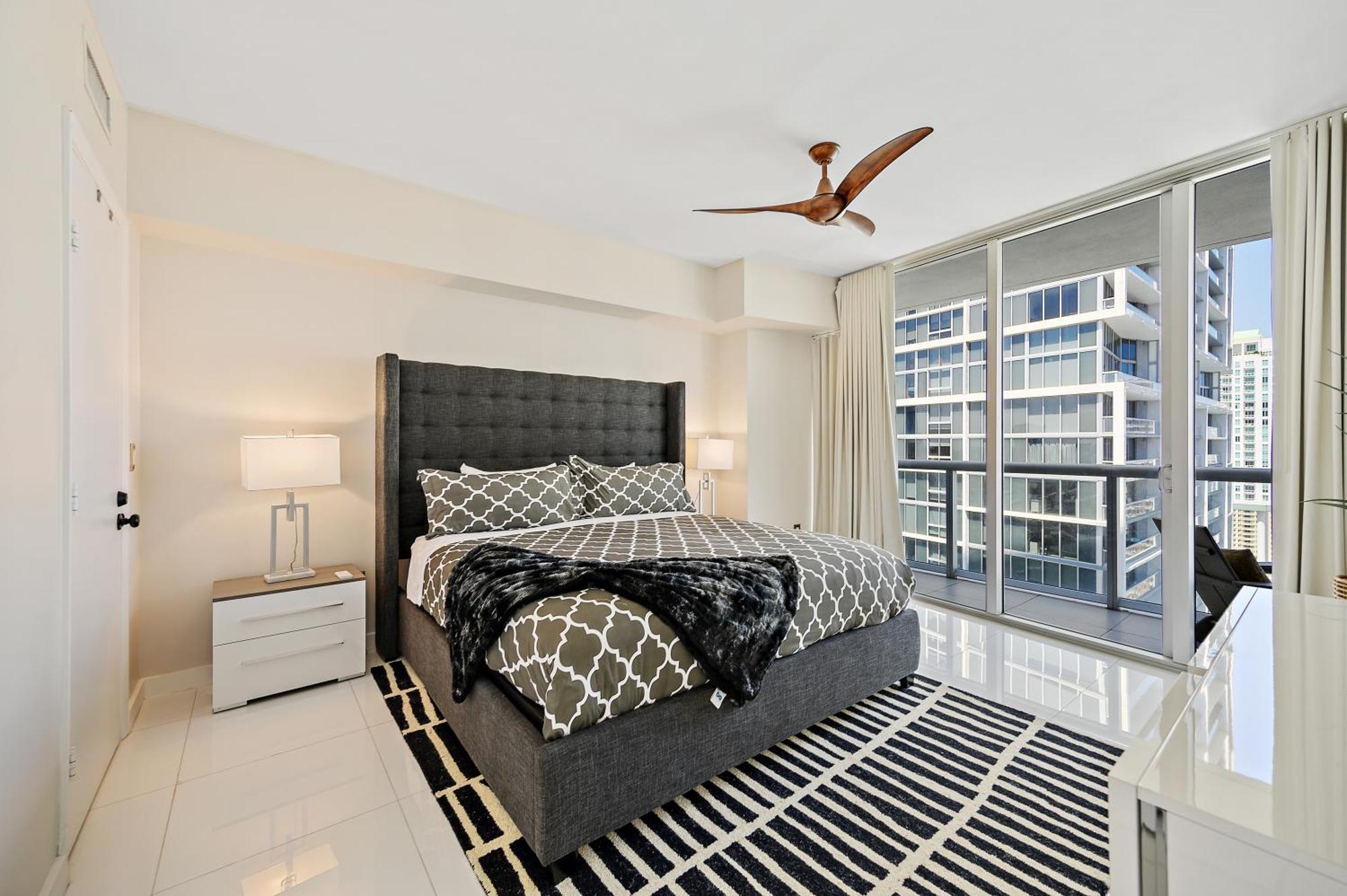 Icon Brickell Residences *