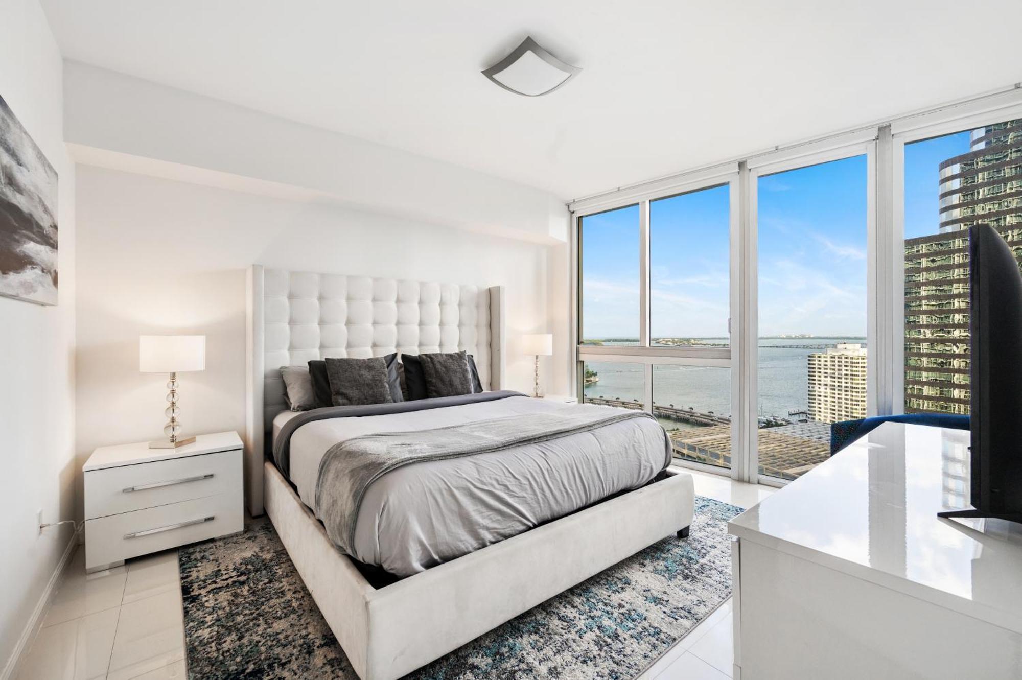Icon Brickell Residences * Miami