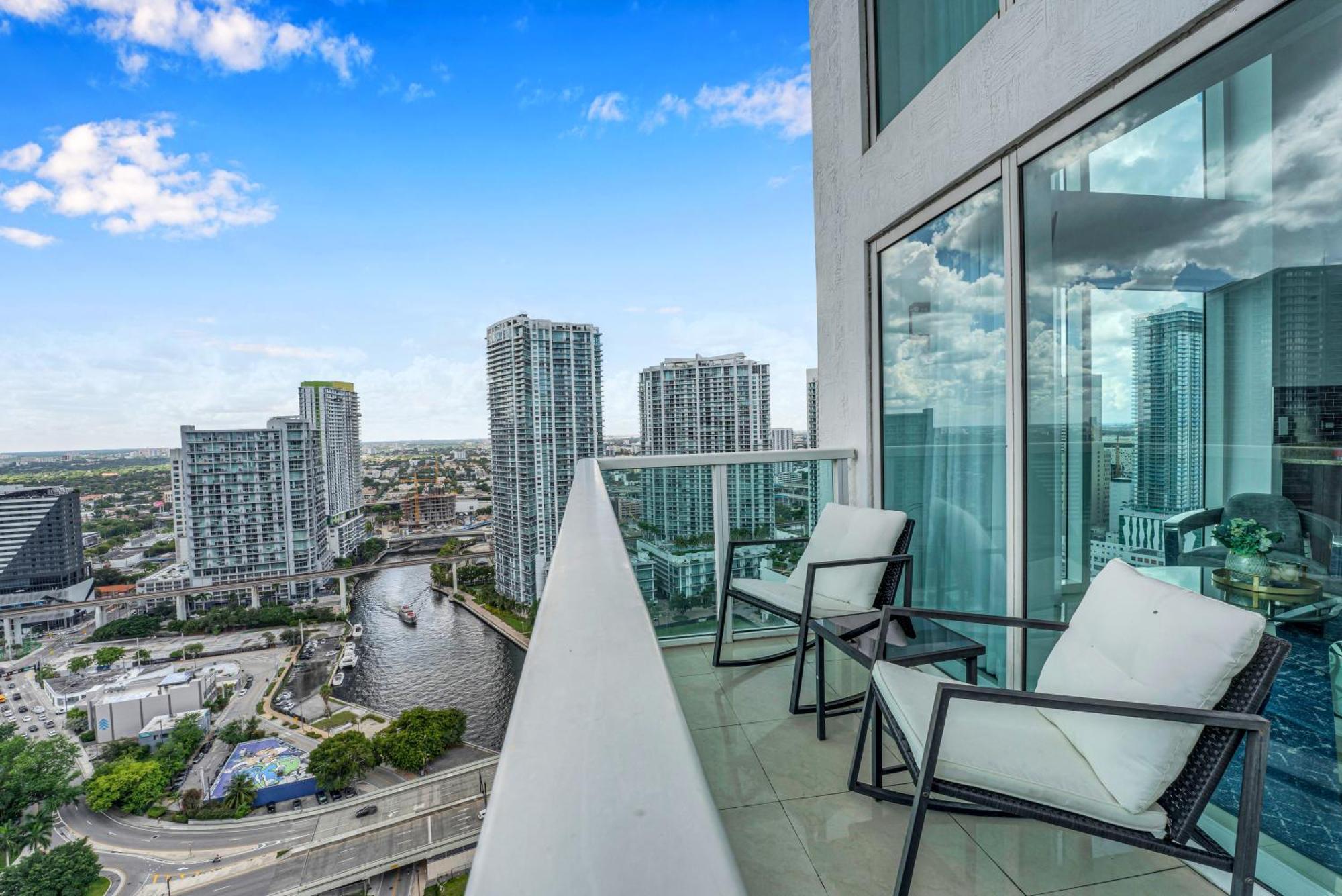 Holiday home Modern 2 Story Loft 2br With Breathtaking Views *