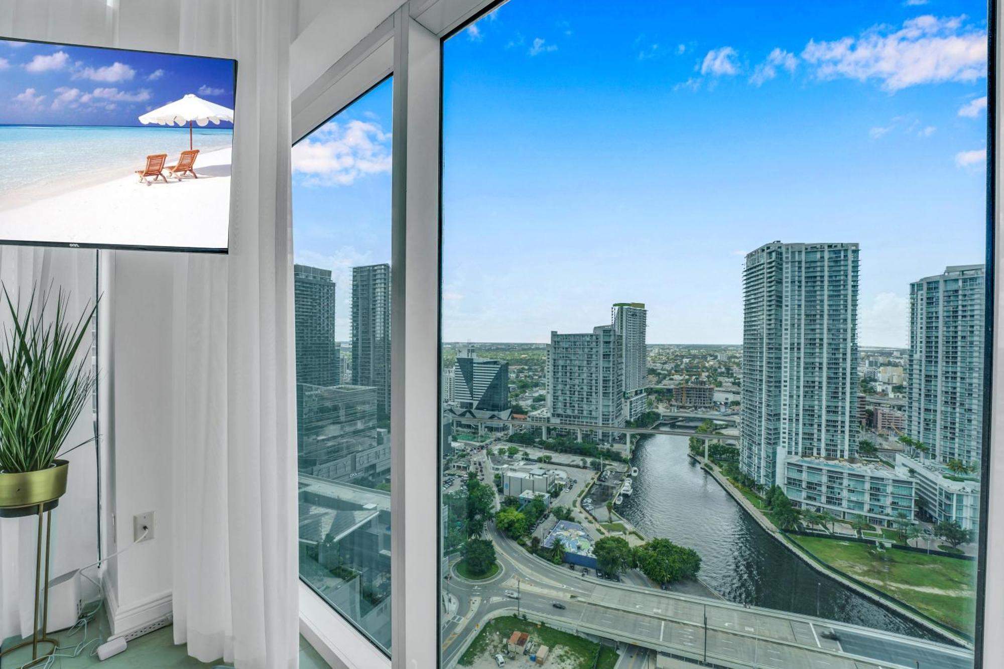 Modern 2 Story Loft 2br With Breathtaking Views * Miami