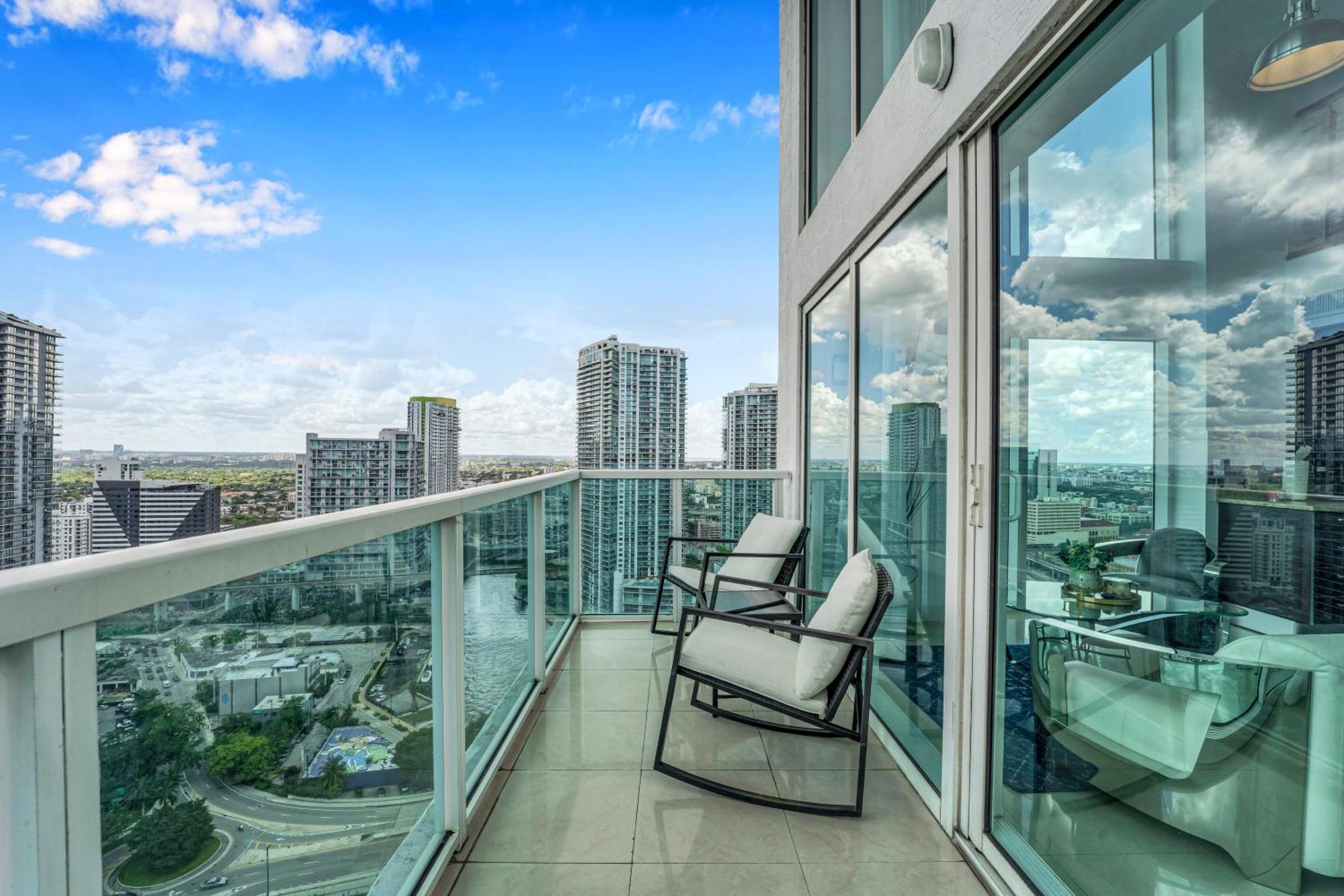 Holiday home Modern 2 Story Loft 2br With Breathtaking Views *