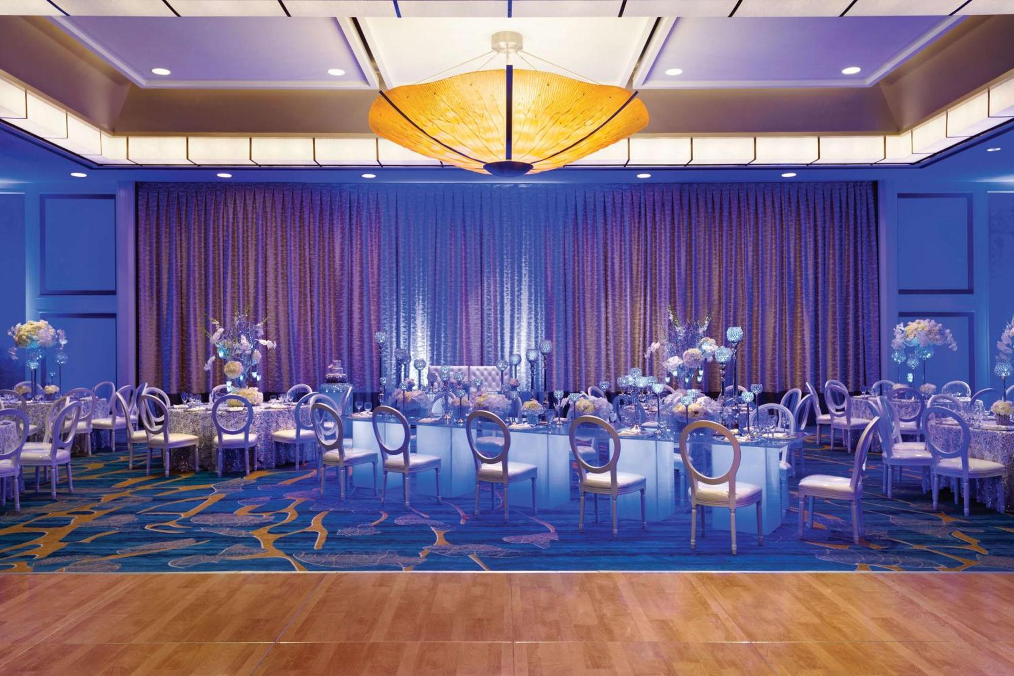 Hilton Airport Blue Lagoon Hotel Miami
