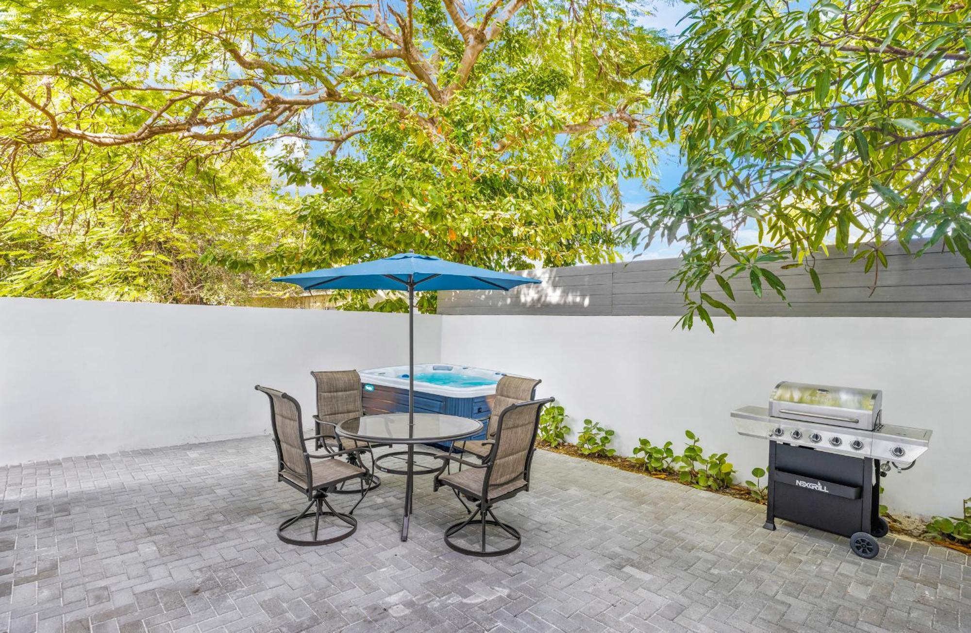 Up To 12 Guests! Modern Near Wynwood