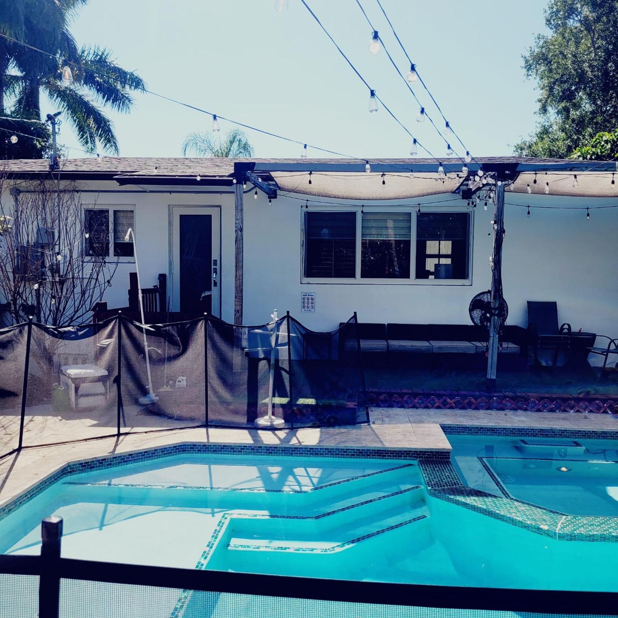 Festive Pool With Lots Of Colors And Swag. Holiday home Miami