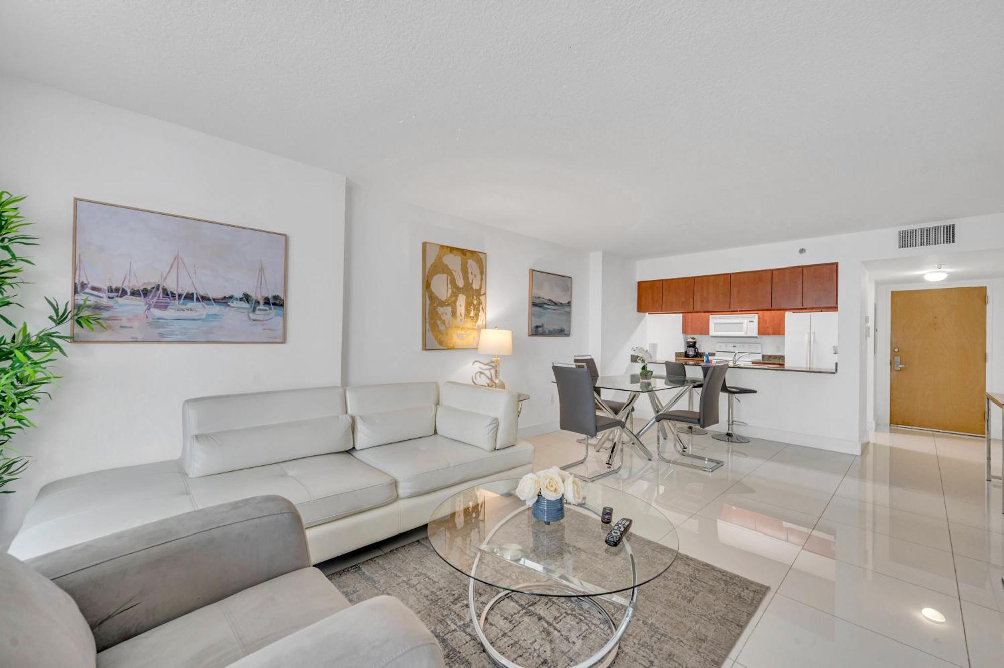 Luxury 1 Bedroom • Brickell • Unique Views